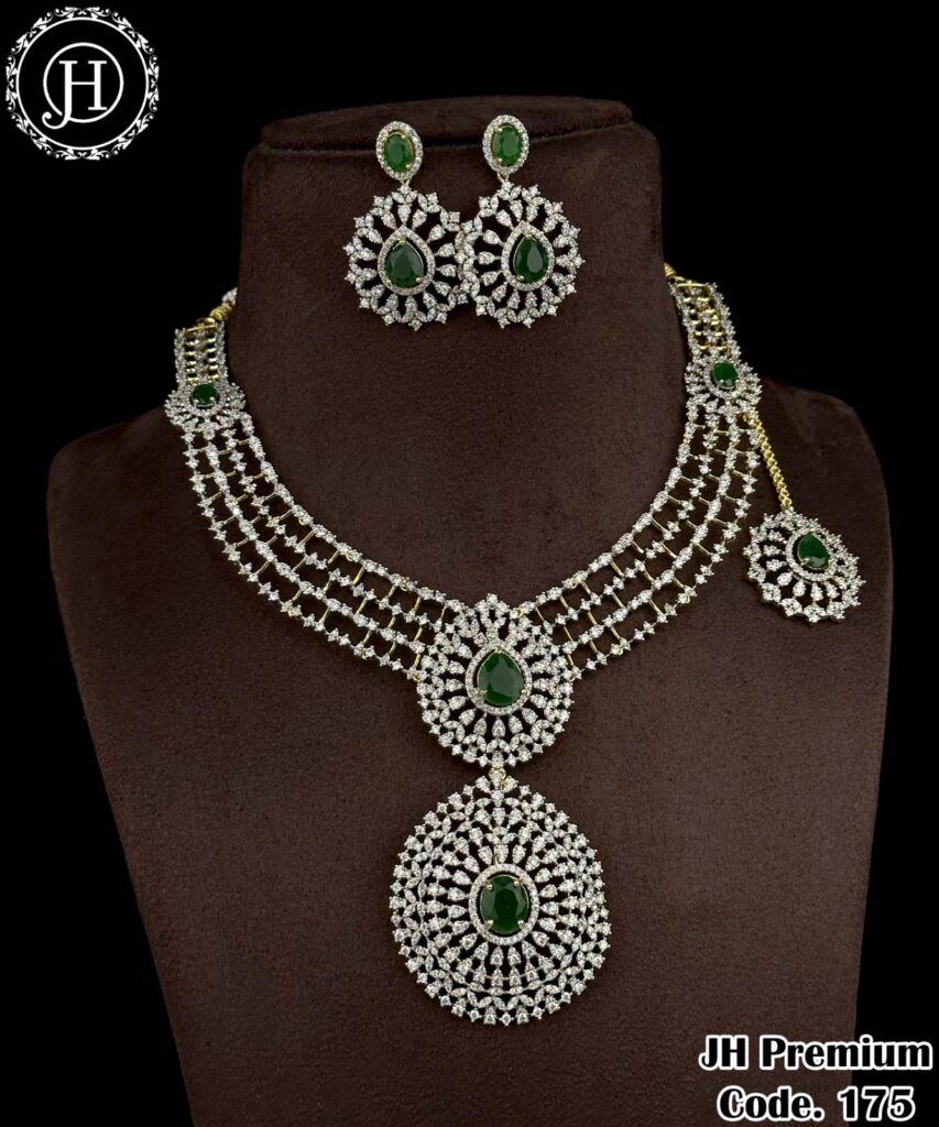 CZed Diamond Necklace With Mang Tika