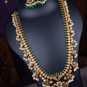 Simple Guttapusalu Haram With Earrings