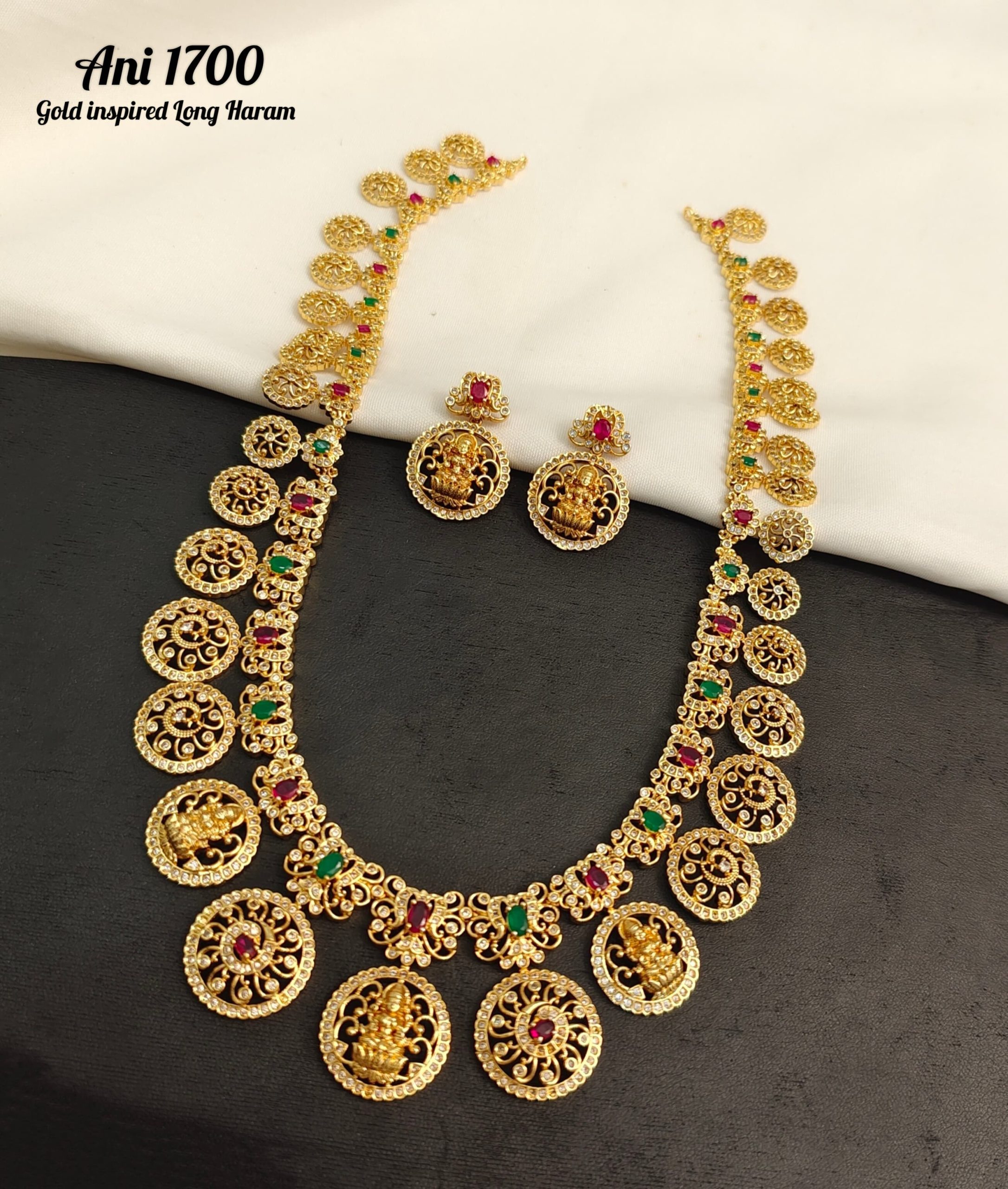 Traditional Bottu Mala With Earrings - Image 2