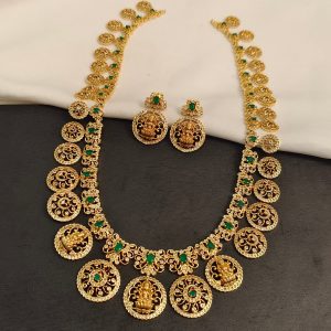 Traditional Bottu Mala With Earrings
